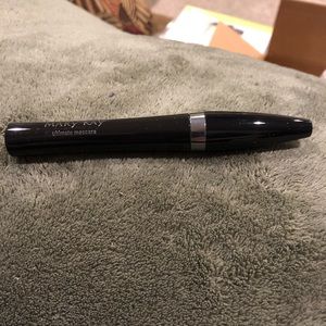 Mary Kay Ultimate mascara